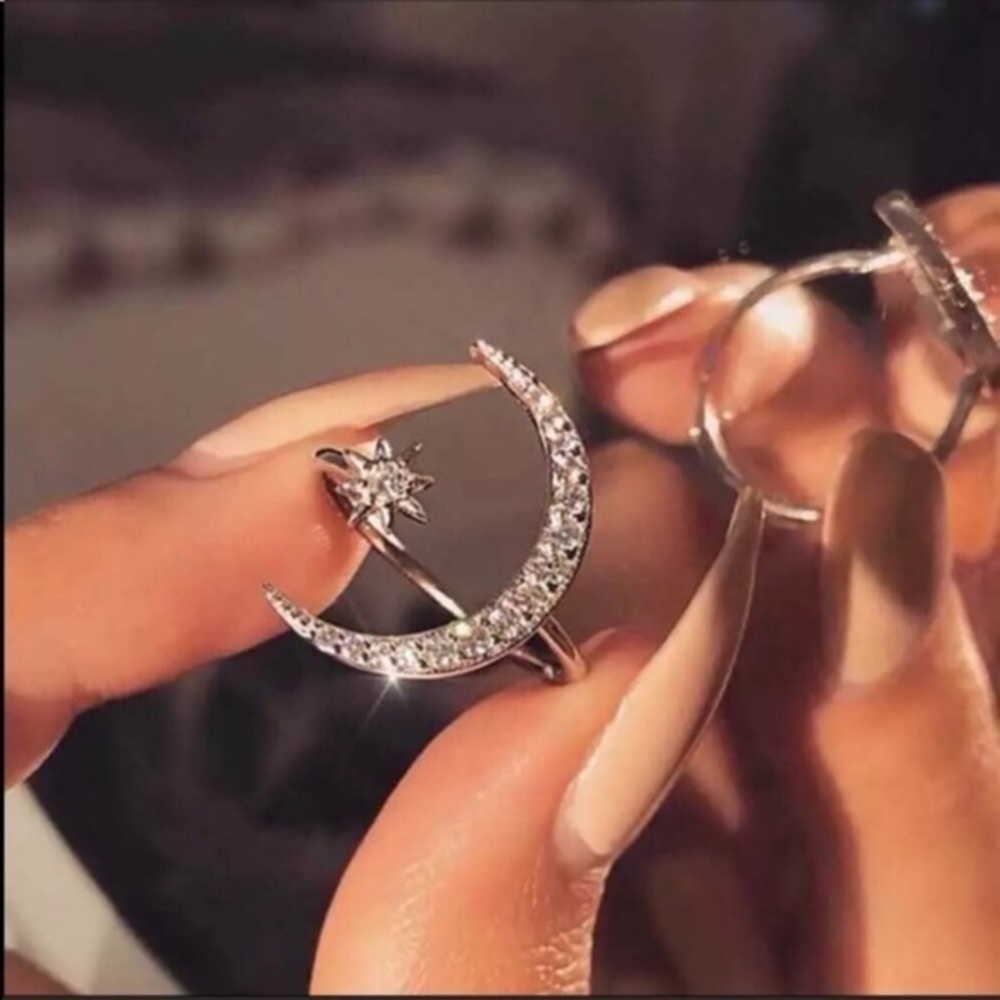 Silver Moon and Sun Ring - Picture 3 of 5
